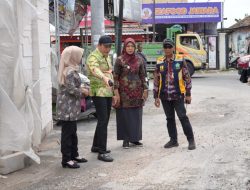Bupati Subandi Tinjau Perbaikan Jalan, Instruksikan Pengerjaan Tanpa Penundaan