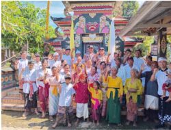 Umat Hindu di pure giri Mandala kecamatan pagelaran Utara  pekon fajar mulia Pringsewu melaksanakan ngambek geni