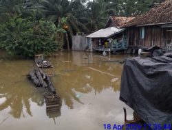 Hujan deras tak berhenti, tiga kampung di way kanan terendam banjir